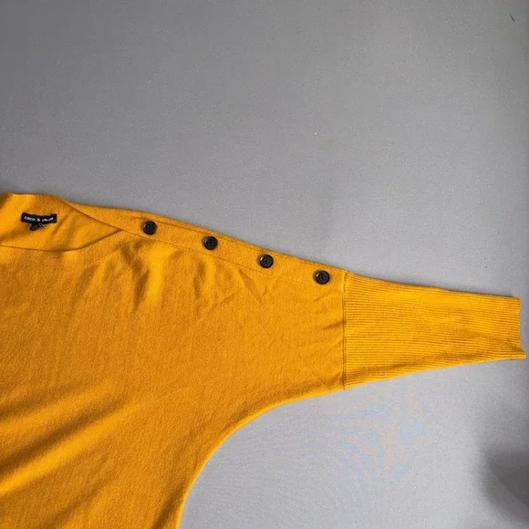 Cable & Gauge Sweater Womens XL Yellow Button Shoulder Knit Top 3/4 Sleeve - Picture 6 of 7